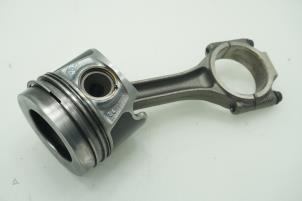 Gebruikte Drijfstang Audi A5 Sportback (8TA) 2.0 TDI 16V Prijs € 90,75 Inclusief btw aangeboden door Brus Motors BV