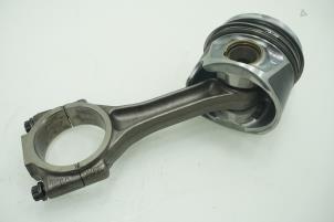 Gebruikte Drijfstang Audi A5 Sportback (8TA) 2.0 TDI 16V Prijs € 90,75 Inclusief btw aangeboden door Brus Motors BV