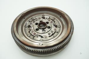 Gebruikte Vliegwiel dubbele massa Volkswagen Transporter T6 2.0 TDI DRF Prijs € 302,50 Inclusief btw aangeboden door Brus Motors BV