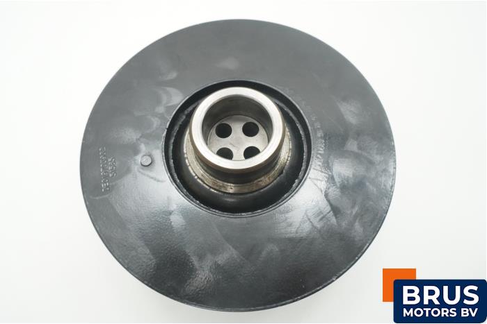 Krukas Poelie van een BMW 5 serie (F10) M550d 3.0 xDrive 24V 2016