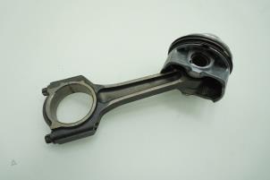 Gebruikte Drijfstang Ford Focus 3 1.0 Ti-VCT EcoBoost 12V 125 Prijs € 90,75 Inclusief btw aangeboden door Brus Motors BV