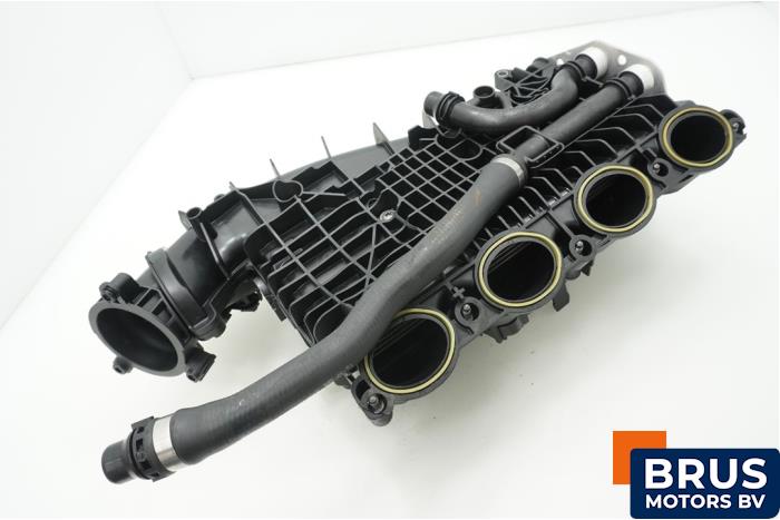 Gebruikte Inlaatspruitstuk BMW 3 serie (F30) 320i 2.0 16V Prijs € 302,50 Inclusief btw aangeboden door Brus Motors BV