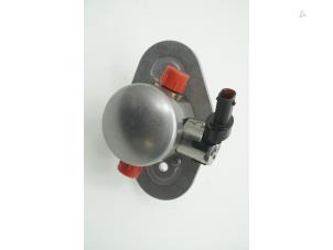 Gebruikte Brandstofpomp Mechanisch BMW X1 (F48) sDrive 20i 2.0 16V TwinPower Turbo Prijs € 423,50 Inclusief btw aangeboden door Brus Motors BV