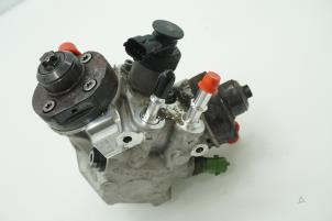 Gebruikte Brandstofpomp Mechanisch Landrover Range Rover IV (LG) 4.4 SDV8 32V Prijs € 605,00 Inclusief btw aangeboden door Brus Motors BV