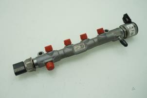 Gebruikte Injector brug Audi A3 (8V1/8VK) 1.6 TDI Ultra 16V Prijs € 90,75 Inclusief btw aangeboden door Brus Motors BV