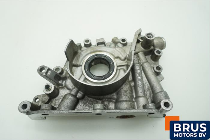 Gebruikte Oliepomp Ford Kuga II (DM2) 1.5 EcoBoost 16V 120 Prijs € 121,00 Inclusief btw aangeboden door Brus Motors BV