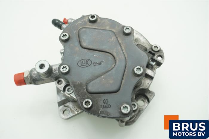 Gebruikte Brandstofpomp Mechanisch Volkswagen Transporter T5 2.5 TDi Prijs € 181,50 Inclusief btw aangeboden door Brus Motors BV