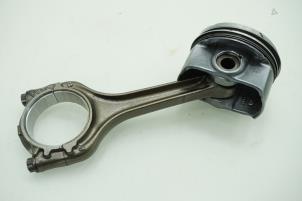 Gebruikte Drijfstang Volkswagen Jetta IV (162/16A) 1.4 TSI Hybrid 16V Prijs € 90,75 Inclusief btw aangeboden door Brus Motors BV