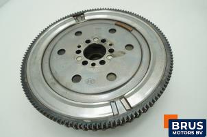 Gebruikte Dubbele massa vliegwiel Renault Captur (2R) 1.3 TCE 150 16V Prijs € 181,50 Inclusief btw aangeboden door Brus Motors BV