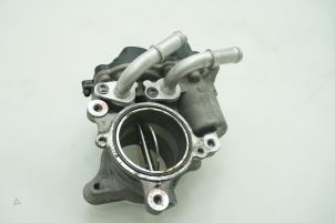 Gebruikte Gasklephuis Volkswagen Passat (3G2) 2.0 TDI 16V 190 Prijs € 90,75 Inclusief btw aangeboden door Brus Motors BV