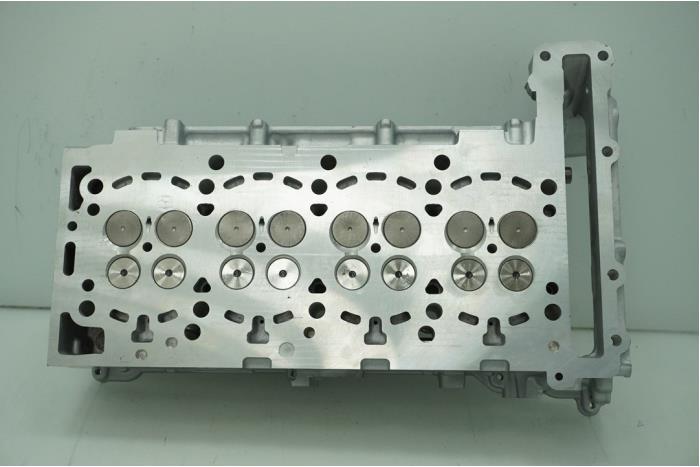 Cilinderkop van een Mercedes-Benz Sprinter 3,5t (907.6/910.6) 317 CDI 2.0 D FWD 2023