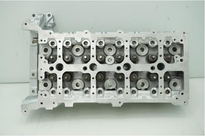 Cilinderkop van een Mercedes-Benz Sprinter 3,5t (907.6/910.6) 317 CDI 2.0 D FWD 2023