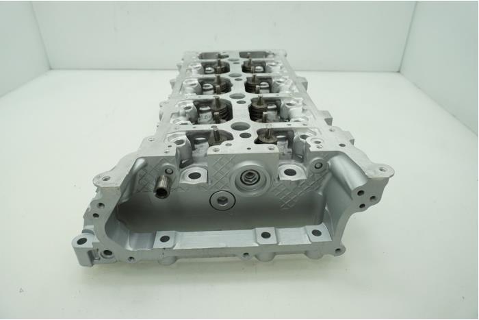 Cilinderkop van een Mercedes-Benz Sprinter 3,5t (907.6/910.6) 317 CDI 2.0 D FWD 2023