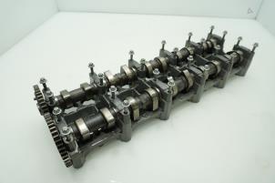 Gebruikte Nokkenas set Mercedes E (W211) 2.7 E-270 CDI 20V Prijs € 423,50 Inclusief btw aangeboden door Brus Motors BV