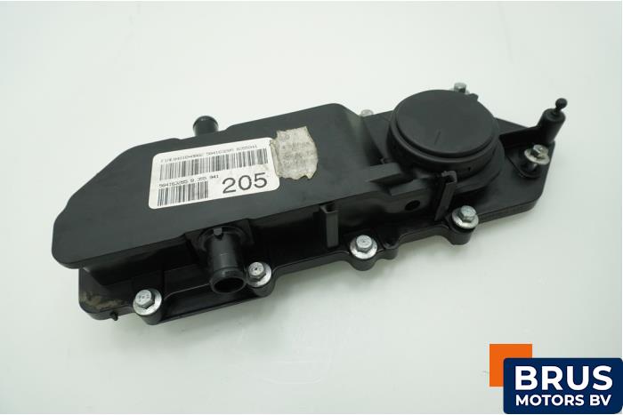 Gebruikte Carterventilatie Iveco New Daily III 29L12V Prijs € 60,50 Inclusief btw aangeboden door Brus Motors BV
