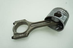 Gebruikte Drijfstang BMW X3 (E83) xDrive20d 16V Prijs € 90,75 Inclusief btw aangeboden door Brus Motors BV