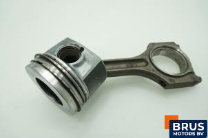 Gebruikte Drijfstang BMW X3 (E83) xDrive20d 16V Prijs € 90,75 Inclusief btw aangeboden door Brus Motors BV