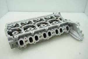Gebruikte Cilinderkop Landrover Discovery V (LR) 2.0 Td4 16V Prijs € 726,00 Inclusief btw aangeboden door Brus Motors BV