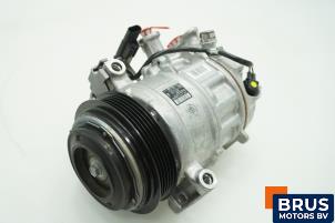 Aircopomp van een Mercedes-Benz E (W213) E-400d 2.9 24V 4-Matic 2022