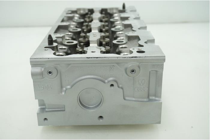 Cilinderkop van een Volkswagen Crafter (SY) 2.0 TDI RWD 2019