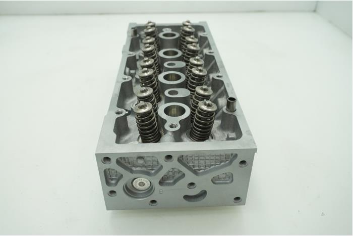 Cilinderkop van een Jeep Renegade (BU) 1.4 Multi Air 16V 4x4 2015