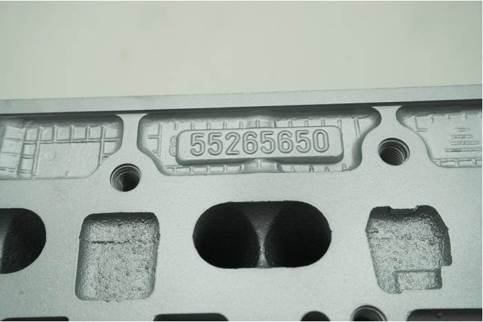 Cilinderkop van een Jeep Renegade (BU) 1.4 Multi Air 16V 4x4 2015