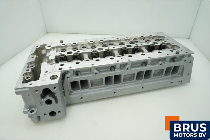 Gereviseerde Cilinderkop Mitsubishi Canter 3.0 16V 815,816 Prijs € 1.149,50 Inclusief btw aangeboden door Brus Motors BV