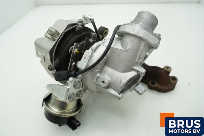 Turbo van een Volkswagen Caddy Combi IV 2.0 TDI 102 2017
