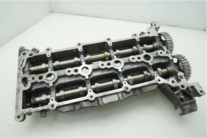 Nokkenas van een Ford Transit 2.0 TDCi 16V Eco Blue 130 RWD 2018