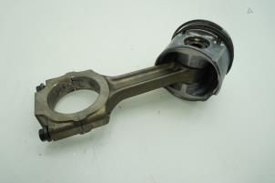 Gebruikte Drijfstang Fiat Croma (194) 1.9 D Multijet Prijs € 90,75 Inclusief btw aangeboden door Brus Motors BV