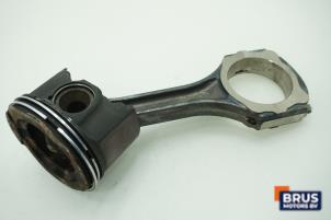 Gebruikte Drijfstang Mercedes E (W213) E-220d 2.0 Turbo 16V Prijs € 90,75 Inclusief btw aangeboden door Brus Motors BV