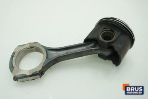 Gebruikte Drijfstang Mercedes E (W213) E-220d 2.0 Turbo 16V Prijs € 90,75 Inclusief btw aangeboden door Brus Motors BV