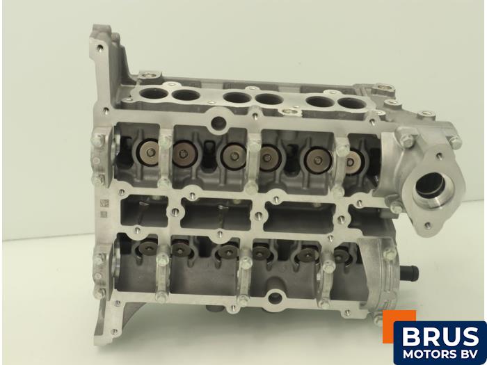 Nieuwe Cilinderkop Ford Focus 3 1.0 Ti-VCT EcoBoost 12V 100 Prijs € 726,00 Inclusief btw aangeboden door Brus Motors BV