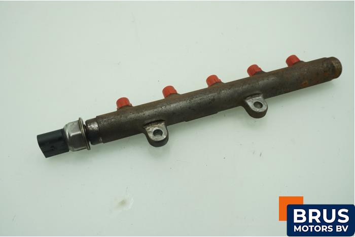 Gebruikte Injector brug Ford Transit 2.2 TDCi 16V Prijs € 121,00 Inclusief btw aangeboden door Brus Motors BV