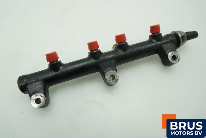 Gebruikte Common rail (Injectie) Hyundai Terracan 2.9 CRDi 16V Prijs € 90,75 Inclusief btw aangeboden door Brus Motors BV