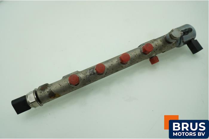 Gebruikte Injector brug Mercedes Sprinter 3t (906.71) 210 CDI 16V Prijs € 121,00 Inclusief btw aangeboden door Brus Motors BV