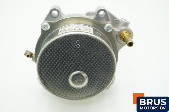 Gebruikte Vacuumpomp (Diesel) Opel Zafira (M75) 1.9 CDTI 16V Prijs € 90,75 Inclusief btw aangeboden door Brus Motors BV
