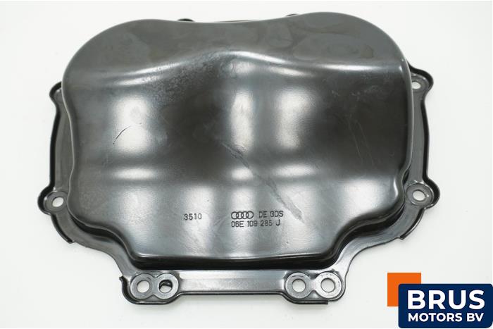 Gebruikte Distributiedeksel Audi A5 (8T3) 3.2 FSI V6 24V Prijs € 60,50 Inclusief btw aangeboden door Brus Motors BV