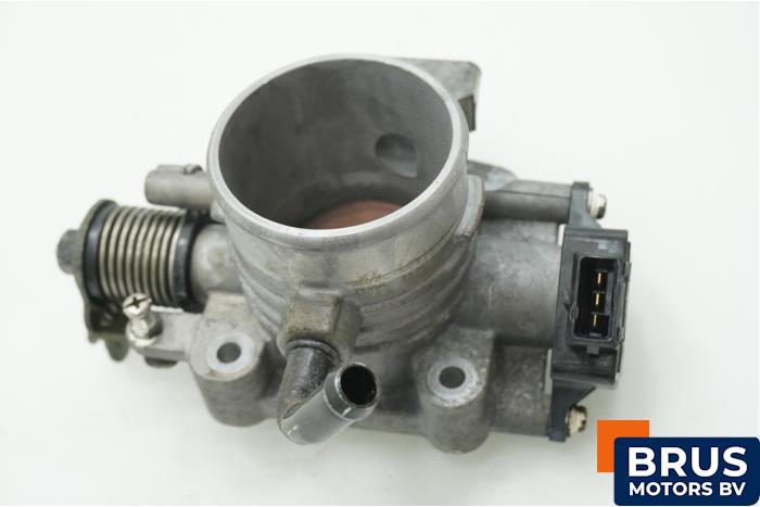 Gebruikte Gasklephuis Kia Rio (DC22/24) 1.5 16V Prijs € 60,50 Inclusief btw aangeboden door Brus Motors BV