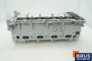 Cilinderkop van een Citroën Jumper (U9) 2.0 BlueHDi 110 2019