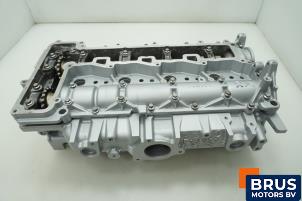 Cilinderkop van een Citroën Jumper (U9) 2.0 BlueHDi 110 2019