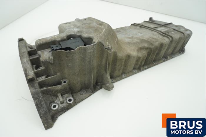 Gebruikte Carterpan Mercedes CLK (C209) 2.7 270 CDI 20V Prijs € 90,75 Inclusief btw aangeboden door Brus Motors BV