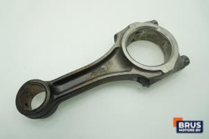 Gebruikte Drijfstang Nissan Terrano II (R20/TR50) 2.7 TD Prijs € 90,75 Inclusief btw aangeboden door Brus Motors BV