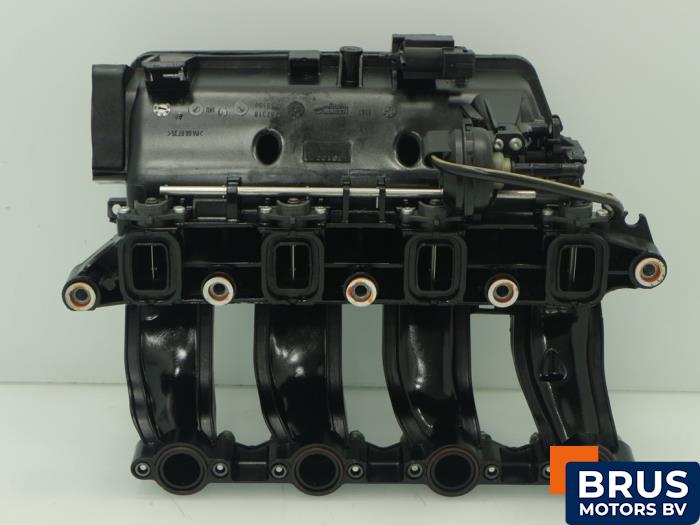 Gebruikte Spruitstuk Inlaat BMW 3 serie (E90) 320d 16V Prijs € 90,75 Inclusief btw aangeboden door Brus Motors BV