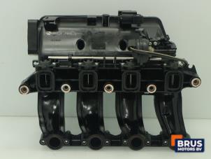 Gebruikte Inlaatspruitstuk BMW 3 serie (E90) 320d 16V Prijs € 90,75 Inclusief btw aangeboden door Brus Motors BV