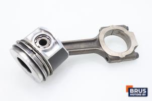 Gebruikte Drijfstang Opel Zafira (M75) 1.9 CDTI 16V Prijs € 90,75 Inclusief btw aangeboden door Brus Motors BV