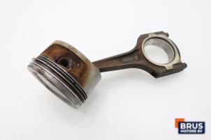 Gebruikte Drijfstang Opel Astra F (53B) 1.6i Prijs € 90,75 Inclusief btw aangeboden door Brus Motors BV