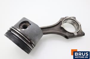 Gebruikte Drijfstang Opel Astra F (55) 1.7 DTL Prijs € 90,75 Inclusief btw aangeboden door Brus Motors BV