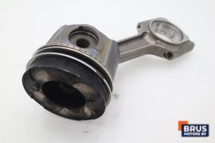 Gebruikte Drijfstang Opel Astra G (F07) 2.2 DTi 16V Prijs € 90,75 Inclusief btw aangeboden door Brus Motors BV