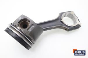 Gebruikte Drijfstang Mercedes E (W211) 2.2 E-220 CDI 16V Prijs € 90,75 Inclusief btw aangeboden door Brus Motors BV